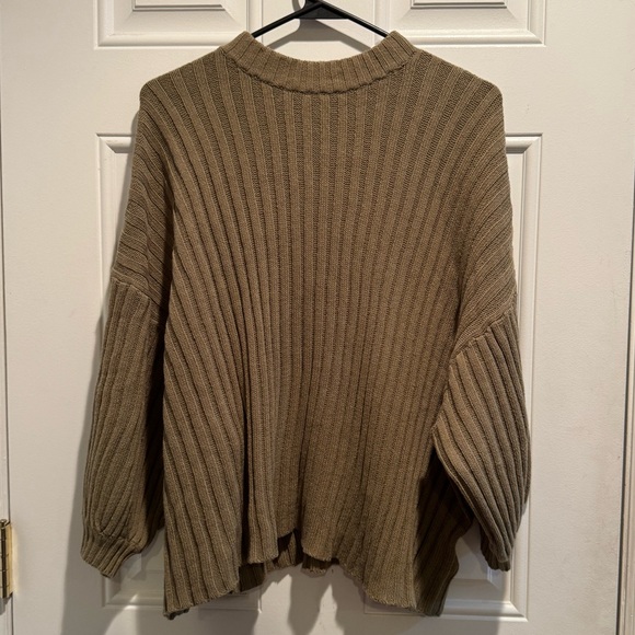 UO Mock Neck Sweater - Picture 7 of 8